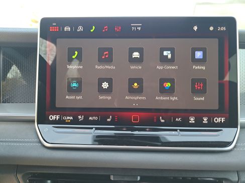 New 2026 Volkswagen Tiguan SE R-Line image 23