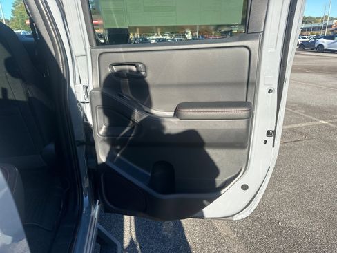 New 2026 Nissan Frontier PRO-4X w/ Pro-4x Convenience Package image 16