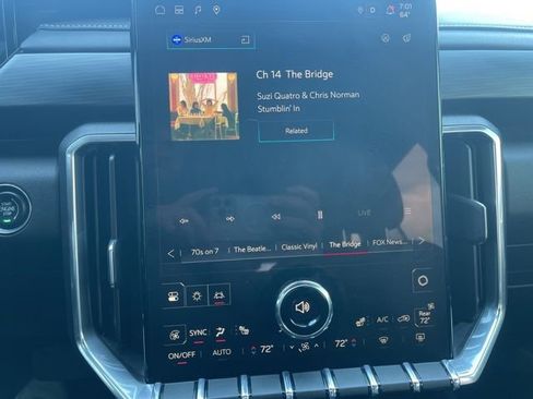 Used 2025 GMC Acadia Elevation image 28