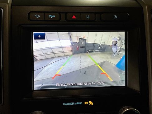 Used 2021 Ford Expedition XLT image 14