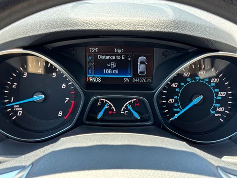 Used 2015 Ford Escape SE w/ SE Chrome Package FWD image 20