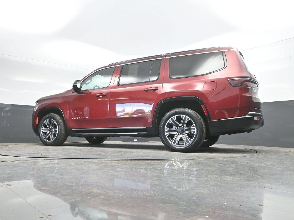 Used 2024 Jeep Wagoneer Series II w/ Flexible Seating Group AWD/4WD image 37