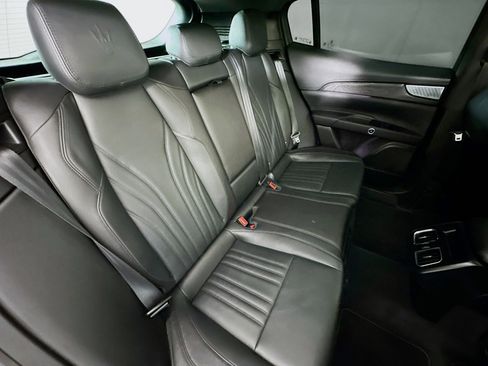 Used 2023 Maserati Grecale Modena image 27