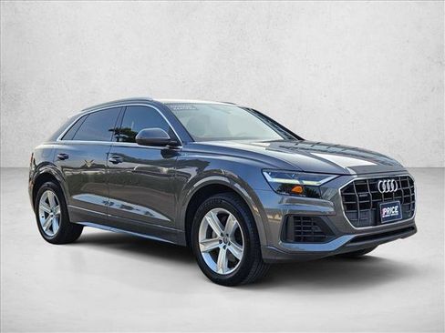 Used 2019 Audi Q8 Premium w/ Convenience Package AWD/4WD image 3