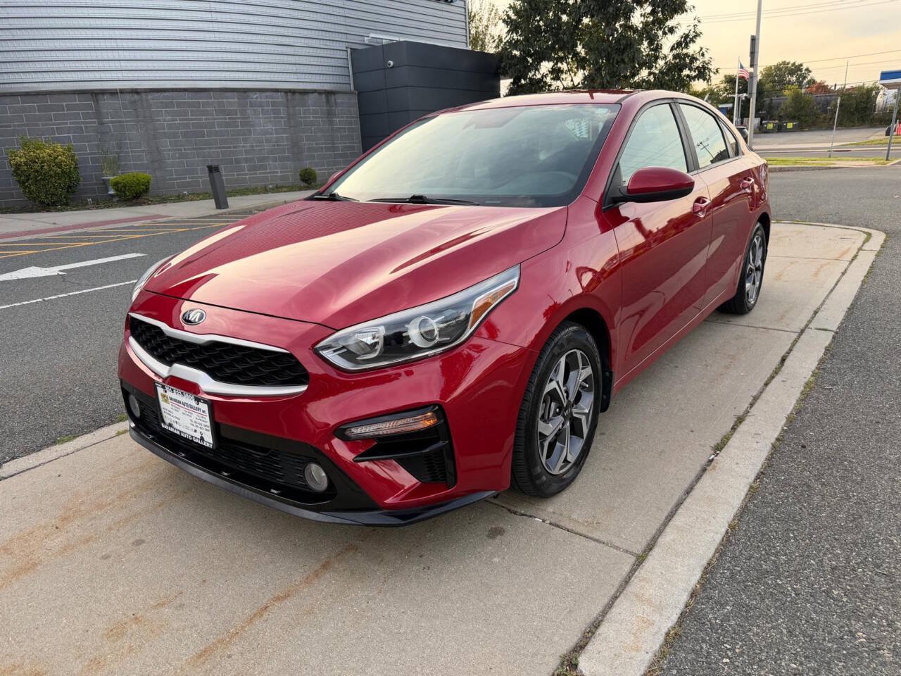 Used 2019 Kia Forte LXS FWD image 1