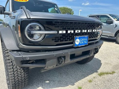 Used 2024 Ford Bronco Wildtrak AWD/4WD image 12