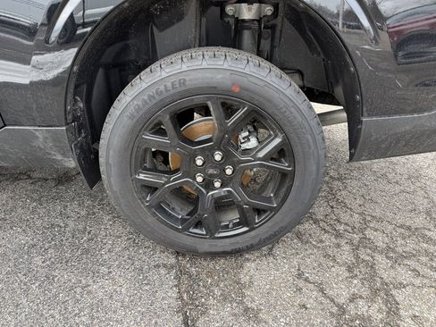 New 2025 Ford Maverick XLT w/ Black Appearance Package image 30