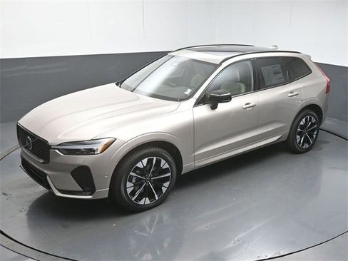 Used 2026 Volvo XC60 B5 Plus w/ Protection Package Premier image 45