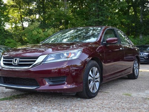 Used 2013 Honda Accord LX image 2