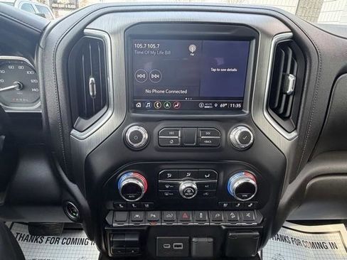 Used 2022 GMC Sierra 1500 Denali w/ Denali Premium Package image 18