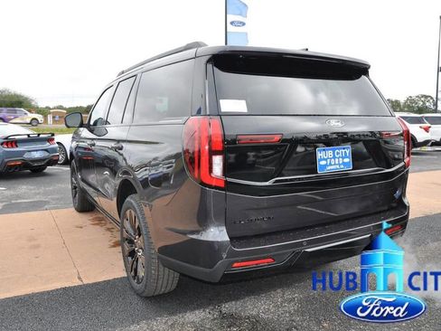 New 2025 Ford Expedition Platinum w/ Stealth Appearance Package image 3