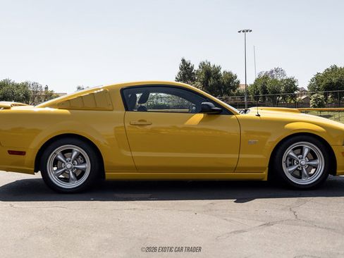 Used 2006 Ford Mustang GT Premium RWD image 9