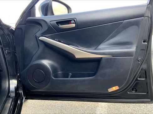 Used 2017 Lexus IS 200t image 22