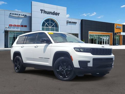 Used 2021 Jeep Grand Cherokee L Laredo AWD/4WD image 1