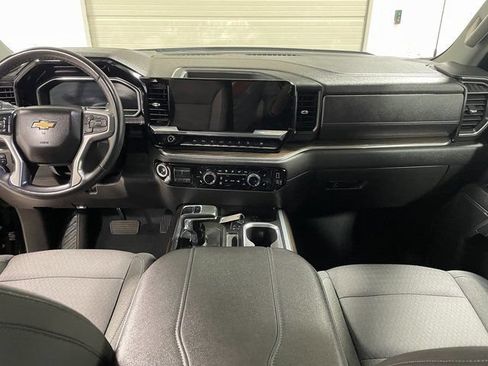 Used 2023 Chevrolet Silverado 1500 LT AWD/4WD image 13