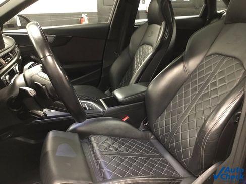 Used 2018 Audi S4 Prestige w/ Prestige Package image 24