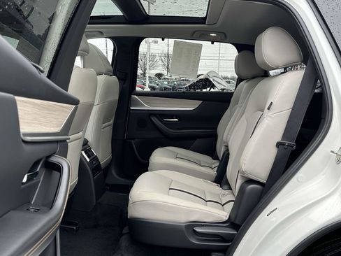 Certified 2024 MAZDA CX-90 Plug-In Hybrid w/ Premium Pkg image 21