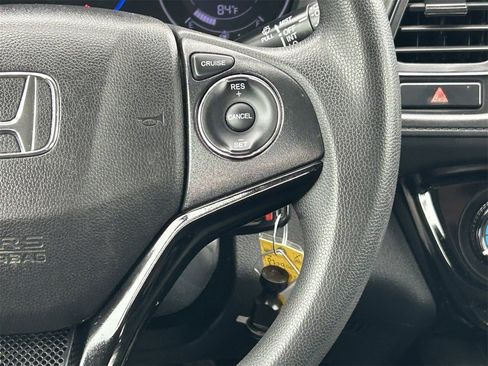 Used 2020 Honda HR-V LX image 23