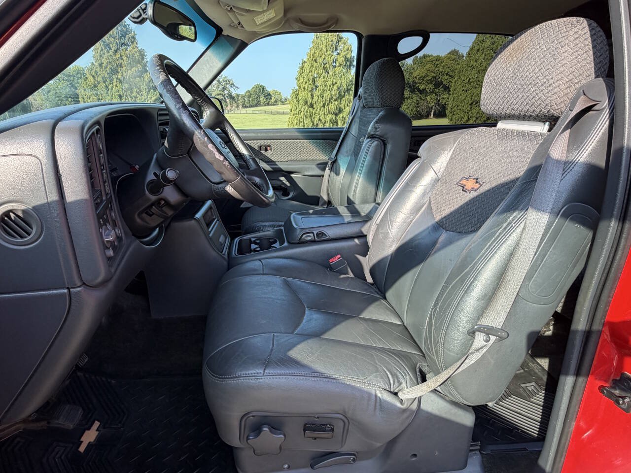 Used 2002 Chevrolet Avalanche 4x4 w/ Off-Road Suspension Pkg image 20