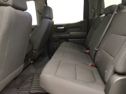 Used 2020 Chevrolet Silverado 1500 Custom w/ Custom Convenience Package RWD image 18