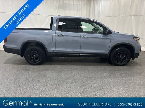 Certified 2025 Honda Ridgeline Sport+ image 11