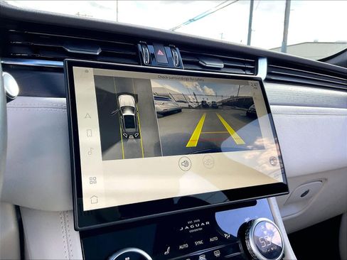 Used 2025 Jaguar F-PACE R-Dynamic S image 22