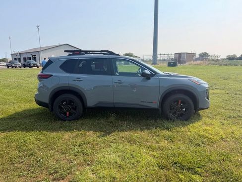 Certified 2026 Nissan Rogue SV w/ Rock Creek Premium Package AWD/4WD image 5