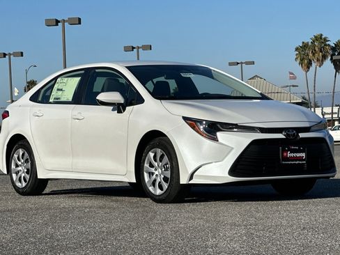 New 2026 Toyota Corolla LE image 2