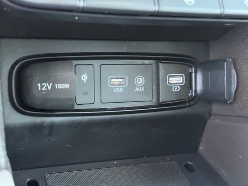 Used 2020 Hyundai Santa Fe Limited image 22