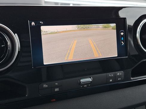 Used 2025 Mercedes-Benz Sprinter 2500 image 19