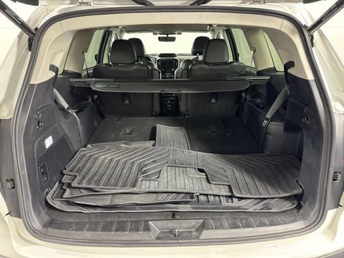 Used 2019 Subaru Ascent Limited AWD/4WD image 32