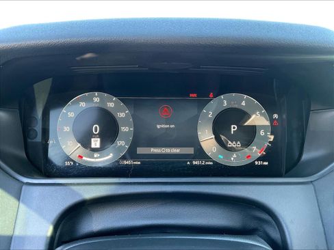 Used 2026 Land Rover Range Rover Velar S AWD/4WD image 21