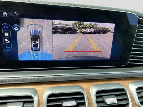 Used 2025 Mercedes-Benz GLE 350 4MATIC image 15