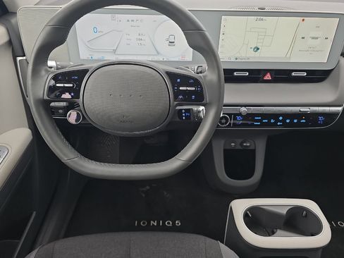 Used 2024 Hyundai Ioniq 5 SEL RWD image 14