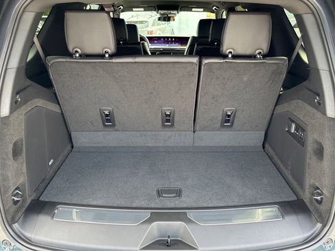 New 2026 Cadillac Escalade 4WD image 11