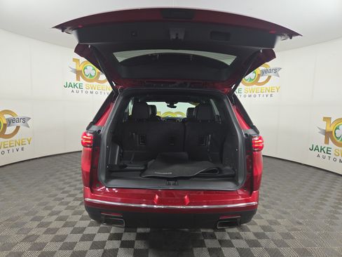 Used 2023 Chevrolet Traverse Premier AWD/4WD image 36
