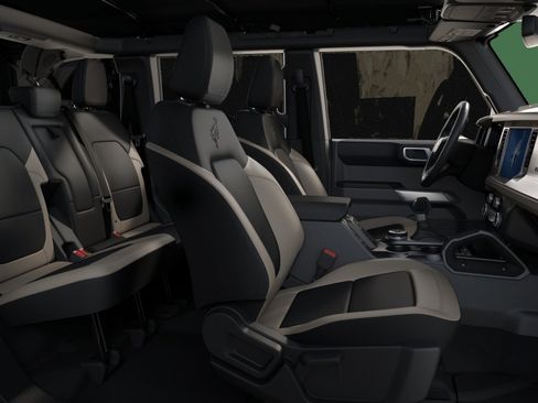 New 2025 Ford Bronco Outer Banks w/ Sasquatch Package image 8