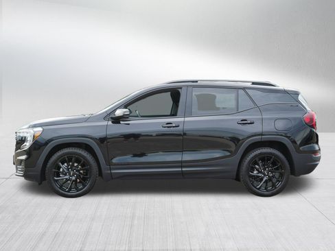Used 2024 GMC Terrain SLE w/ Driver Convenience Package AWD/4WD image 4