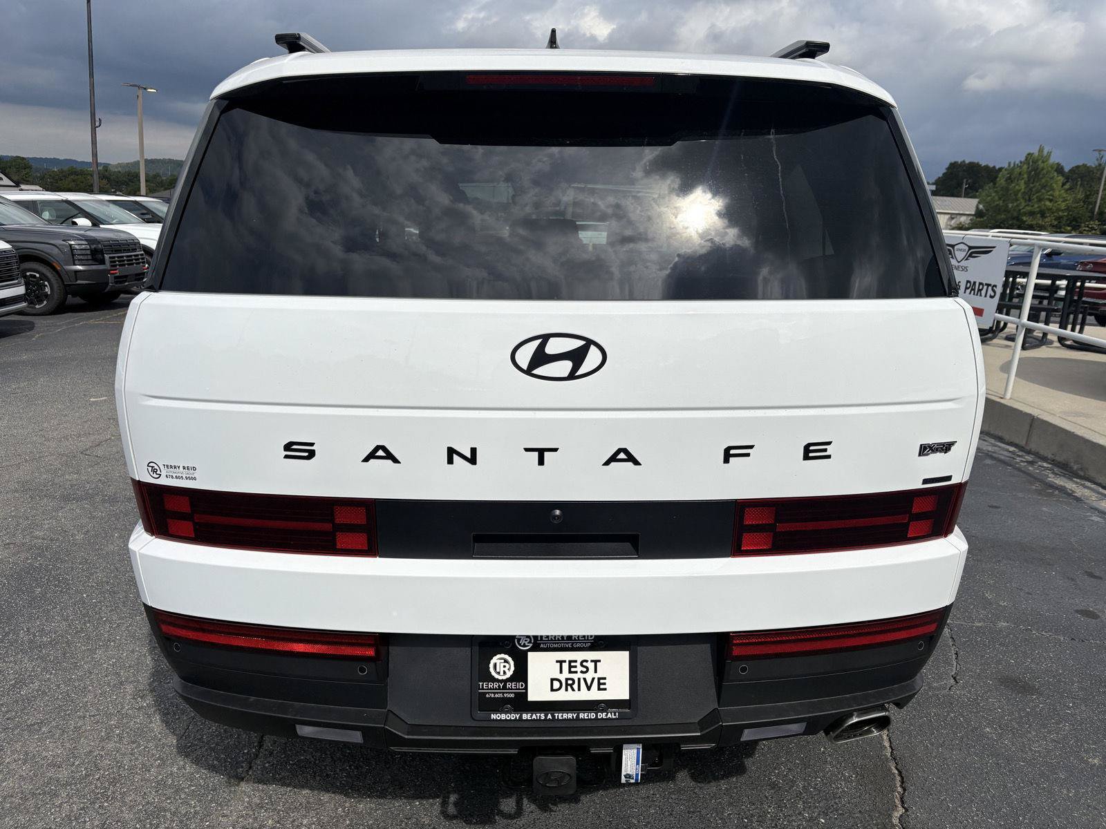 New 2027 Hyundai Santa Fe XRT w/ Tow & Go Package AWD/4WD image 7