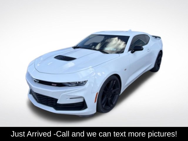 Used 2020 Chevrolet Camaro SS RWD image 1