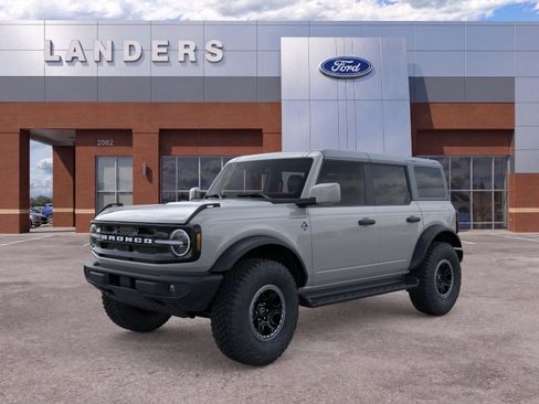 New 2026 Ford Bronco Outer Banks w/ Sasquatch Package AWD/4WD image 1