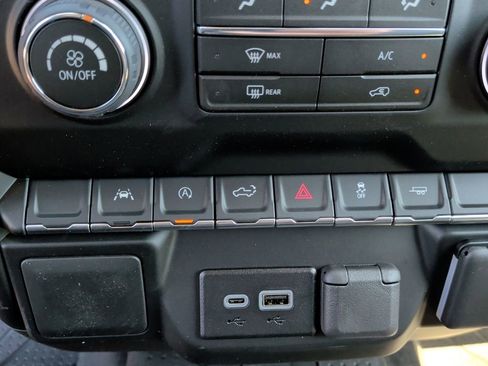 New 2026 Chevrolet Silverado 1500 Custom w/ LPO, Dark Essentials Package RWD image 23
