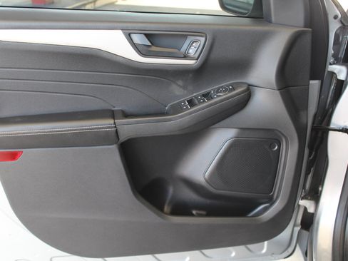 Used 2022 Ford Escape SE AWD/4WD image 27