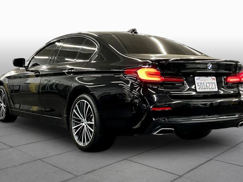 Used 2021 BMW 530e image 11