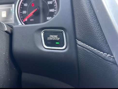 Used 2019 GMC Acadia SLT image 30