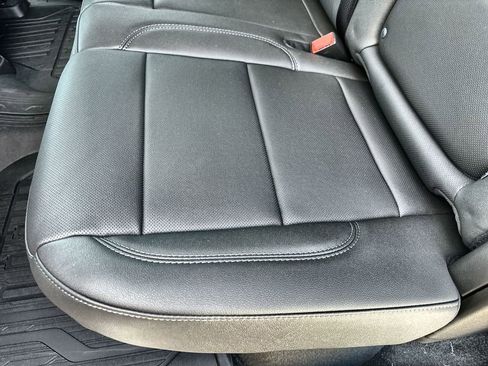 New 2026 GMC Sierra 1500 SLT image 17