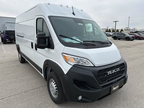 New 2026 RAM ProMaster 2500 w/ Convenience Group image 4