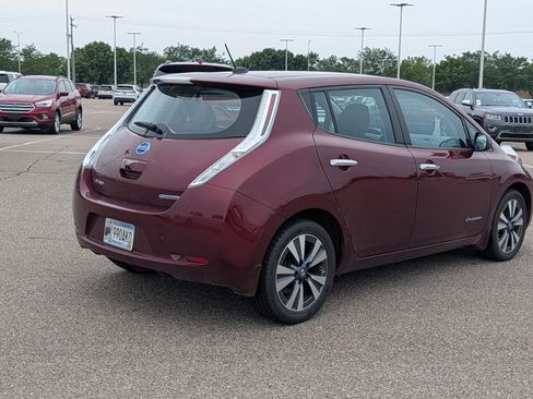 Used 2017 Nissan Leaf SV FWD image 4