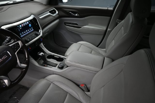 Used 2019 GMC Acadia SLT FWD image 16