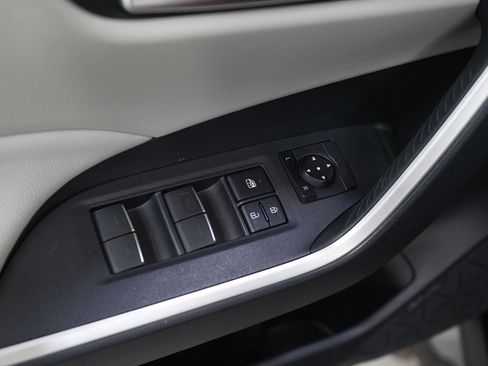 Used 2023 Toyota RAV4 XLE Premium AWD/4WD image 20
